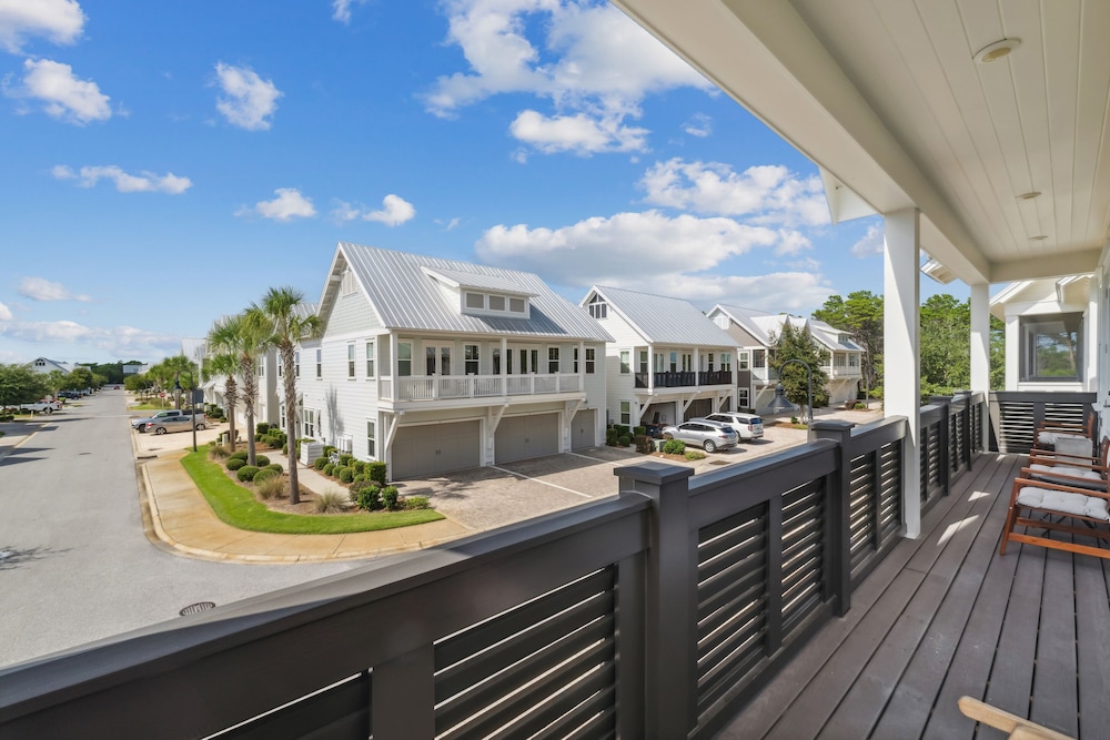 Prominence on 30A by Panhandle Getaways