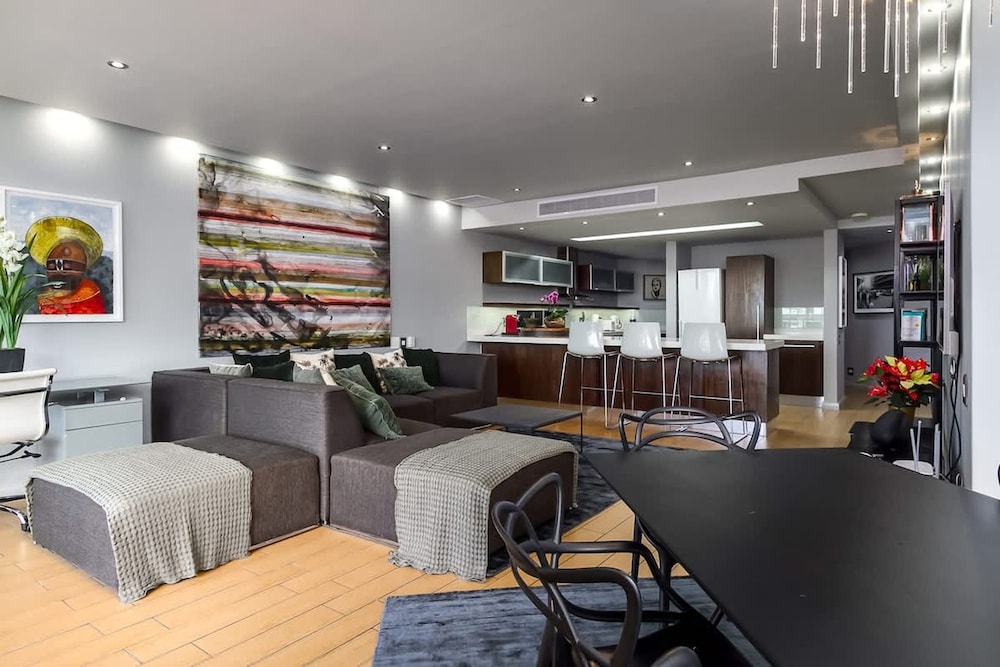 Art Apartment 1304 in Cape Town