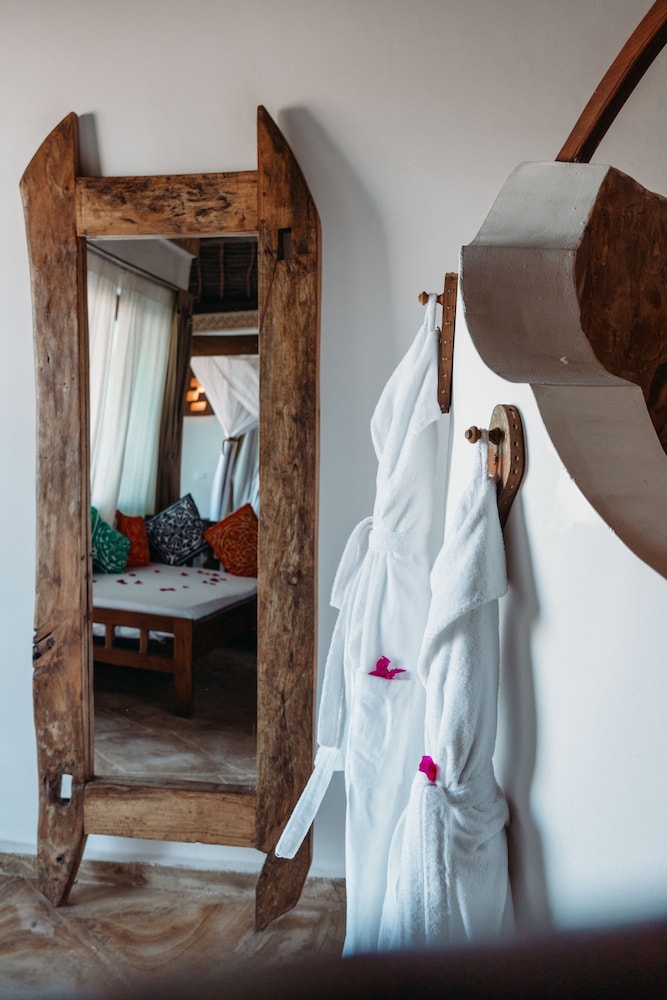 The Island - Pongwe Lodge - Adults Only