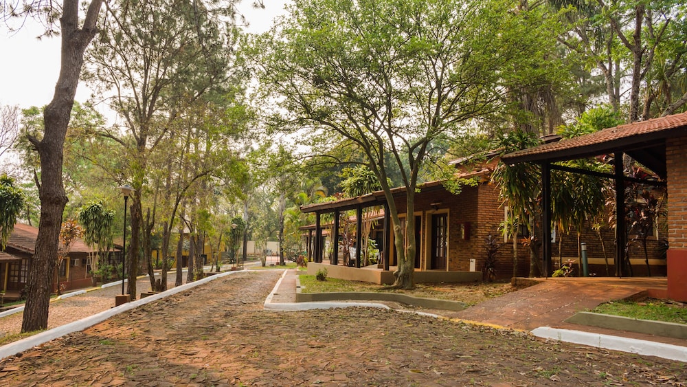 Pirayu Lodge Resort