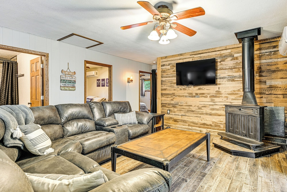 Canal-front Cabin: Dock & Fire Pit in New Lisbon