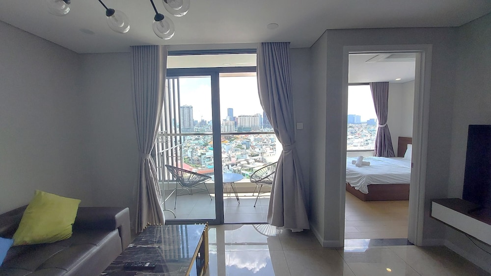 Luxury The Goldview Apartment - Saigon Center Riverside