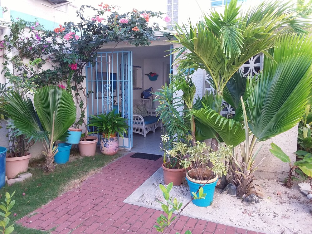 Villas on Great Bay Beachfront Villa Foxie