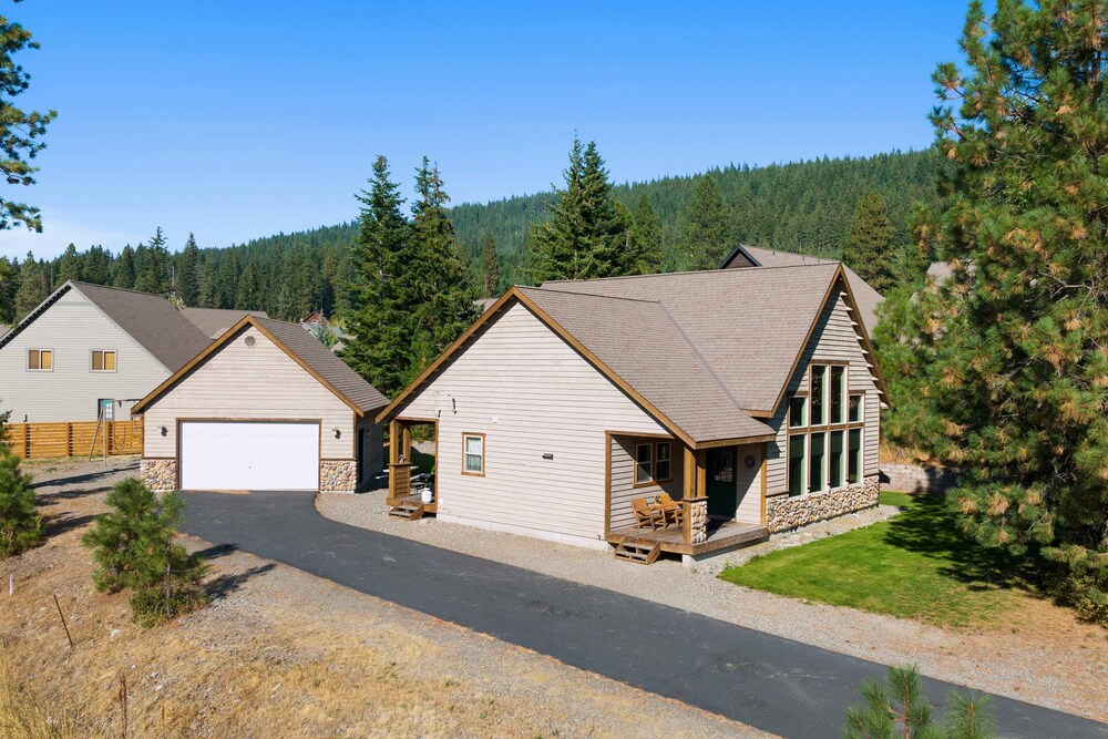 Dog-friendly Ronald Vacation Rental Cabin! view 2