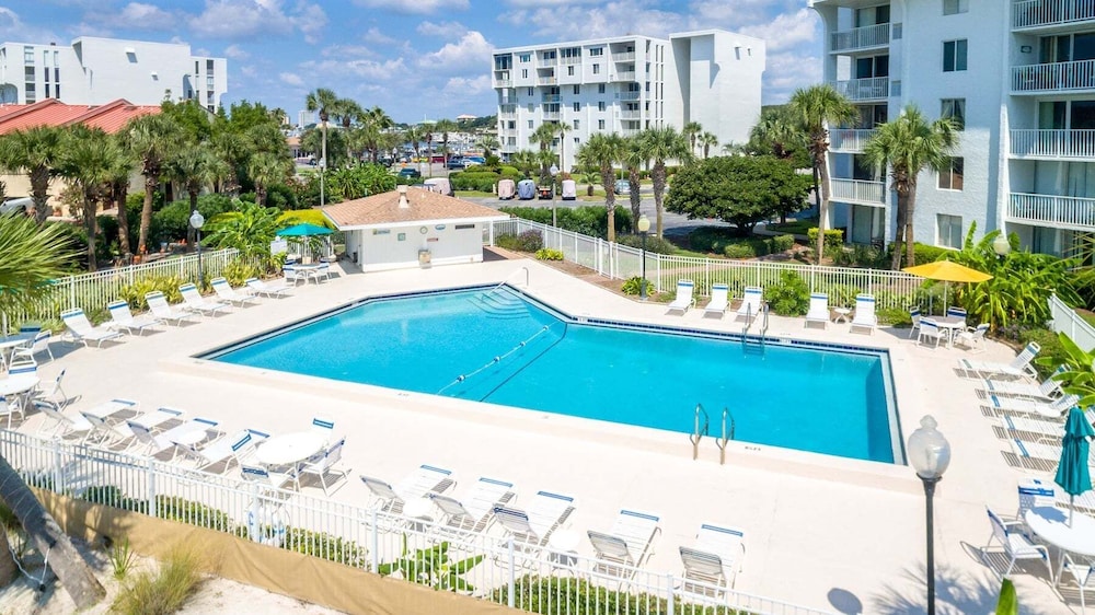 Dolphin Point 702a 2 Bedroom Condo