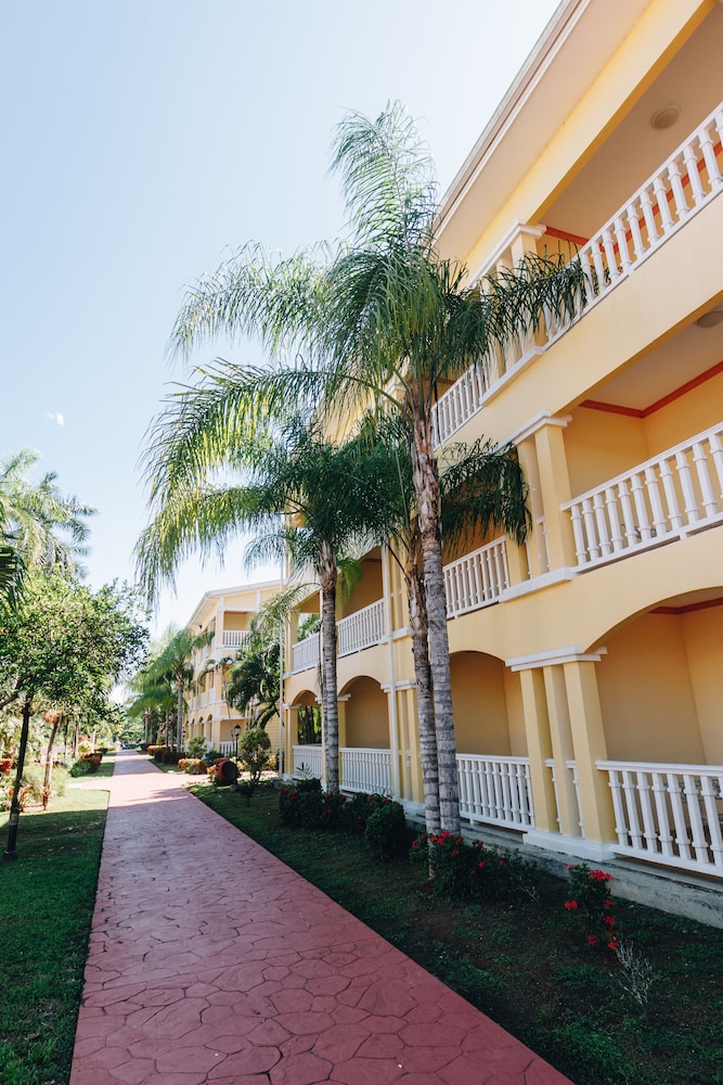 Telamar Resort
