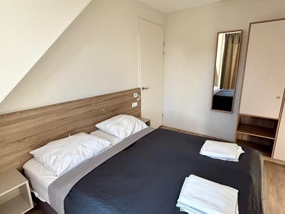 5-person Lodge With Private Balcony