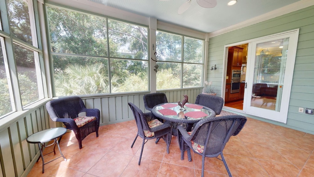 The Pelican House by Tybee Vacation Rentals