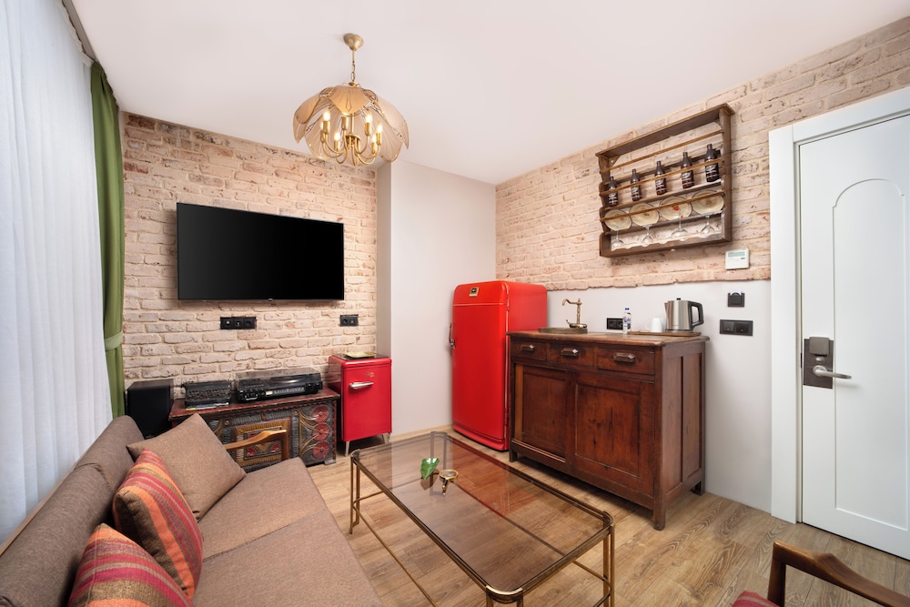 Sanatlar Oteli Galata - Image 14