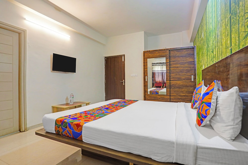 FabHotel Balaji Luxury - Near Jakkur Cross, Manyata Tech Park