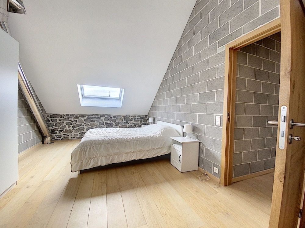 Charming Family Home in Achet view 4