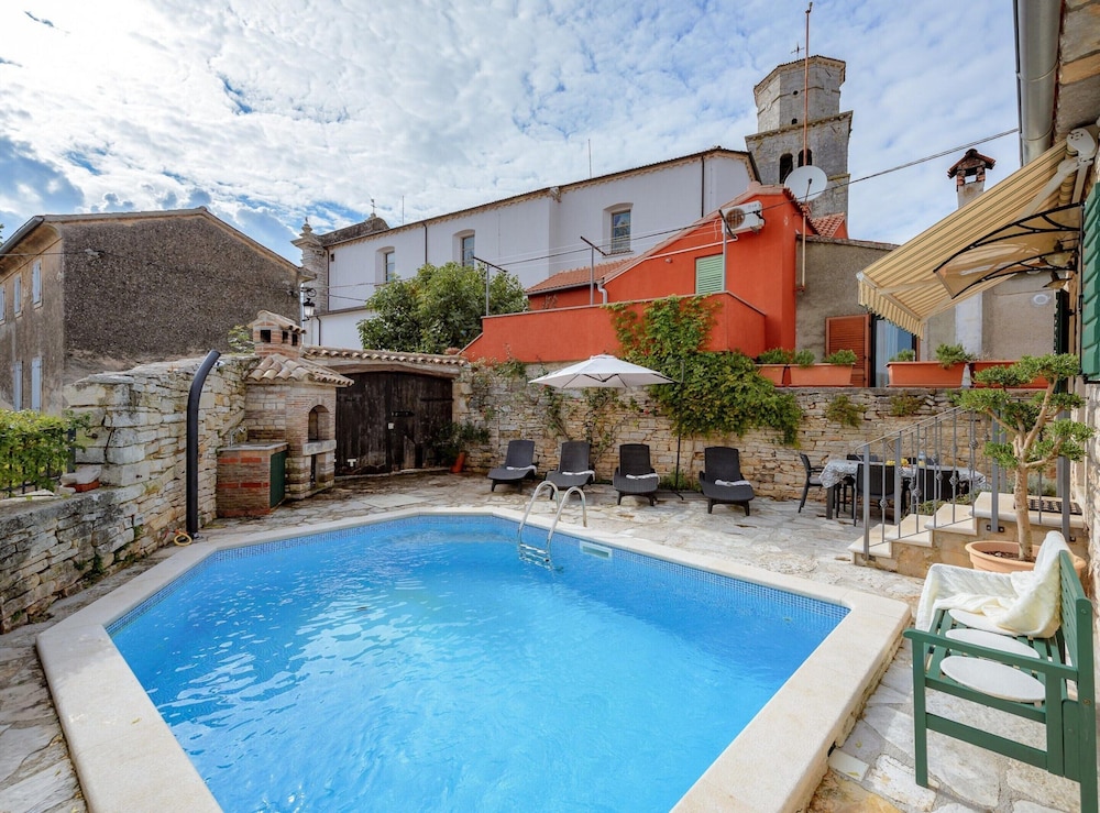 Majestic Villa With Private Pool
