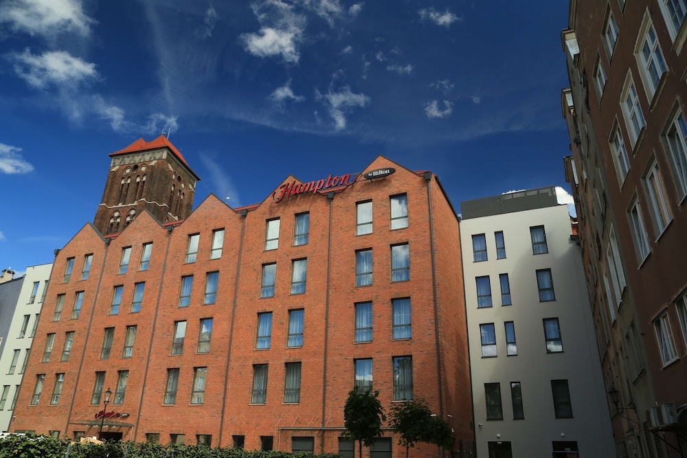 Hotel Hampton by Hilton Gdansk Old Town - Image 1