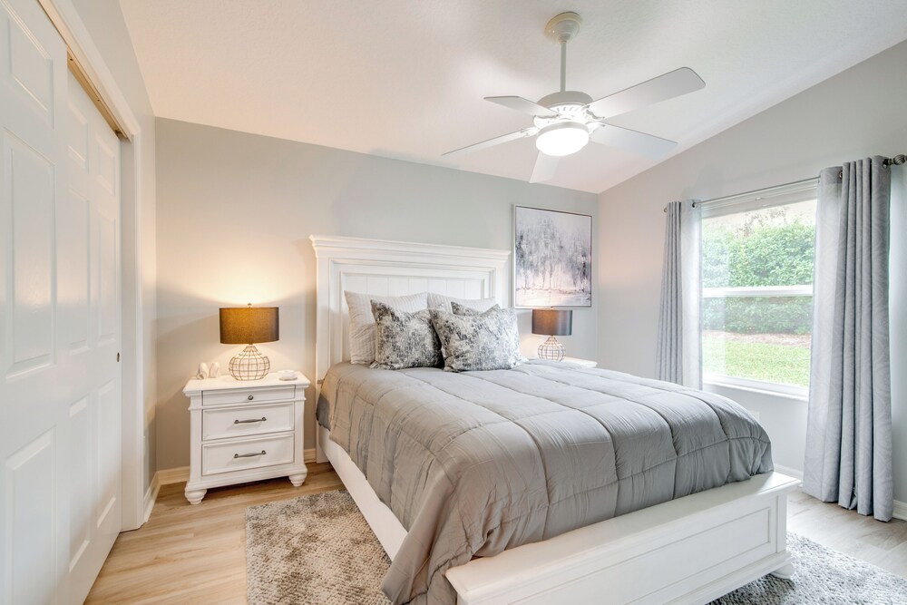 1 Mi to Golf: Home w/ Chic Patio in The Villages