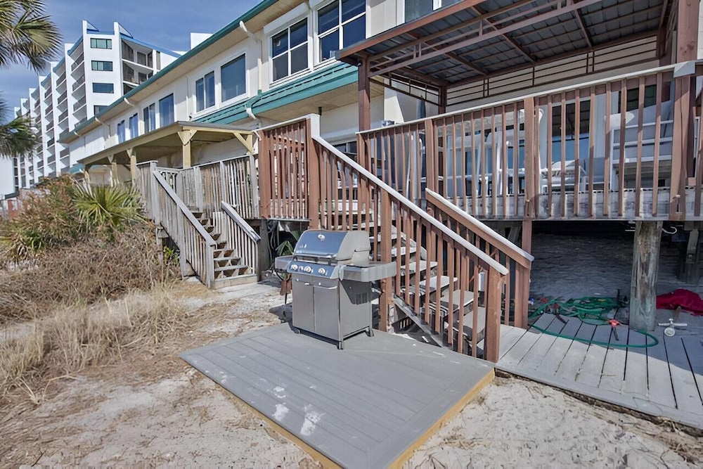 Gulfs Edge Townhome #7- Sun-kissed Memories