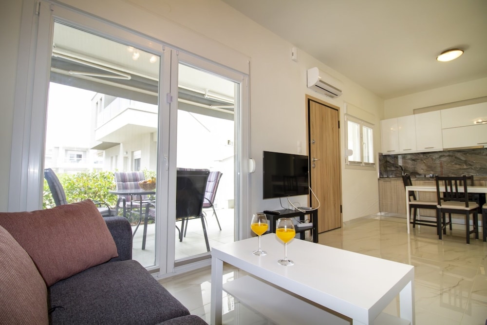 Nikiti Hideaway by Rentalspro