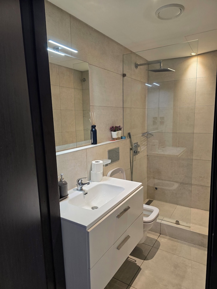 The Signature Apartments Gh