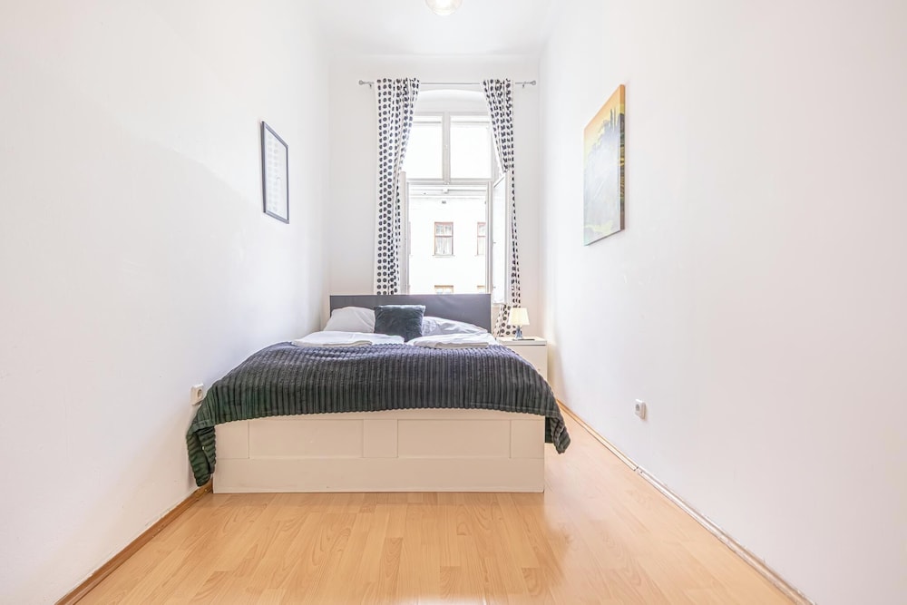 Affordable 3BR Apartment Rathausplatz