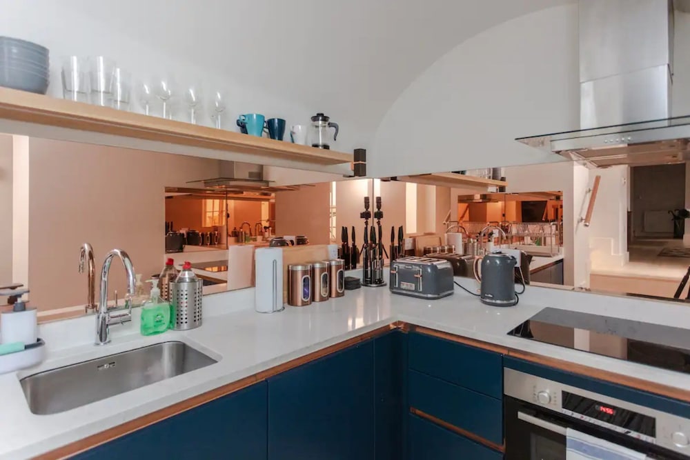 Spacious and Modern Apartment in Pimlico