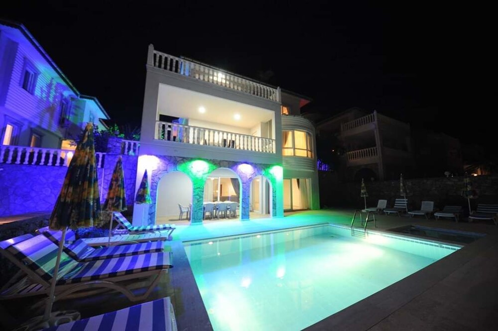 Emre White Villas 3