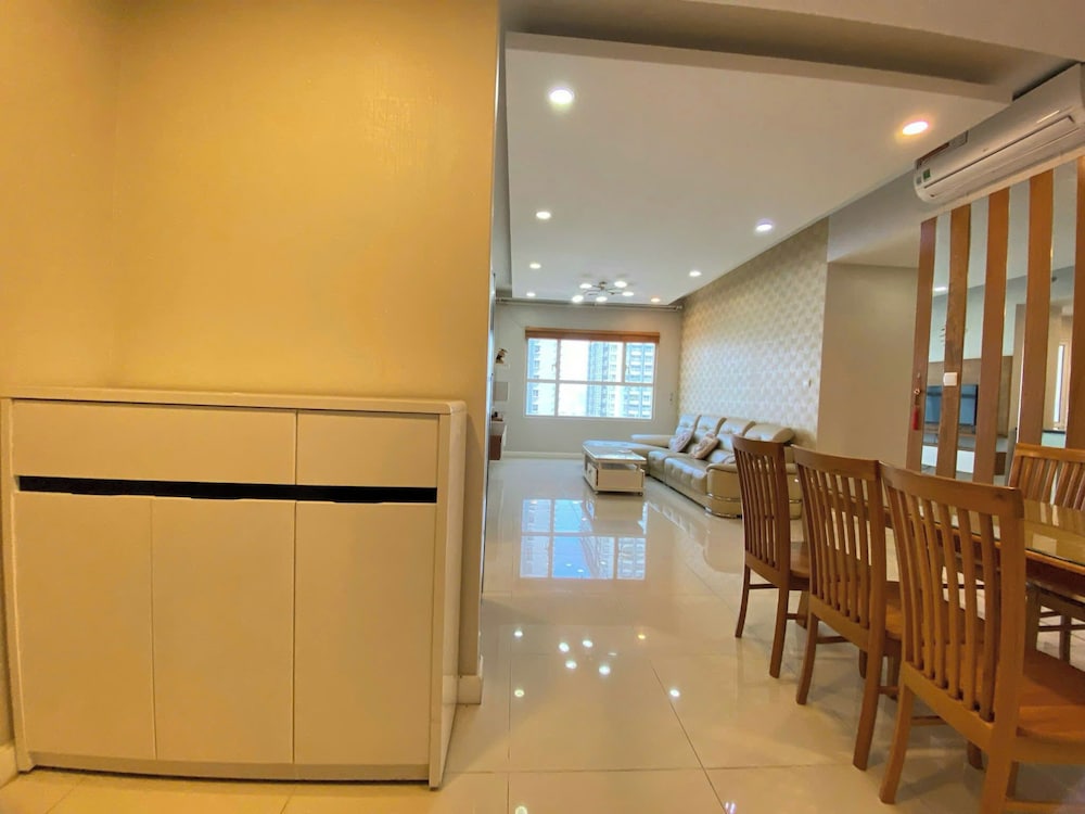 SUNRISE CITY VIEW Residences