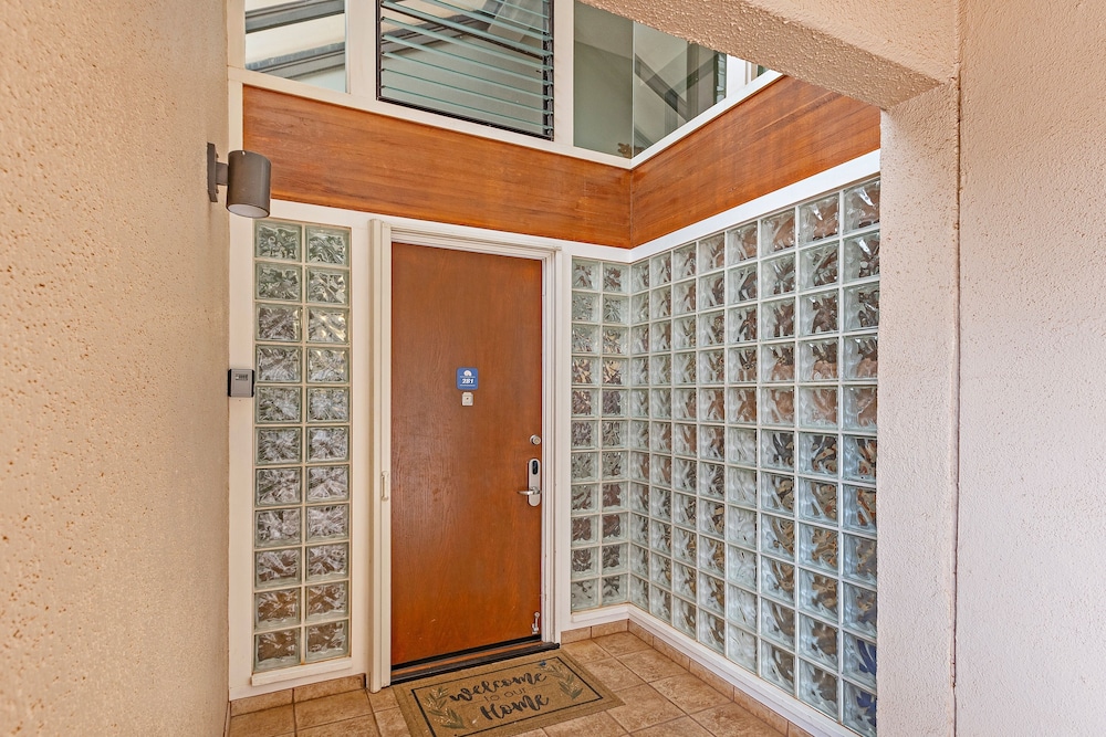 Sands Of Kahana 281 2bed/2ba Penthouse 1 Bedroom Condo