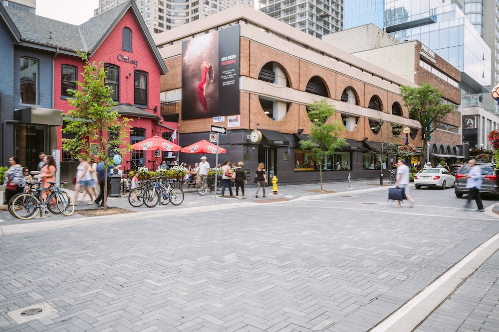 QuickStay - Luxury Executive in Yorkville (Yonge & Bloor)