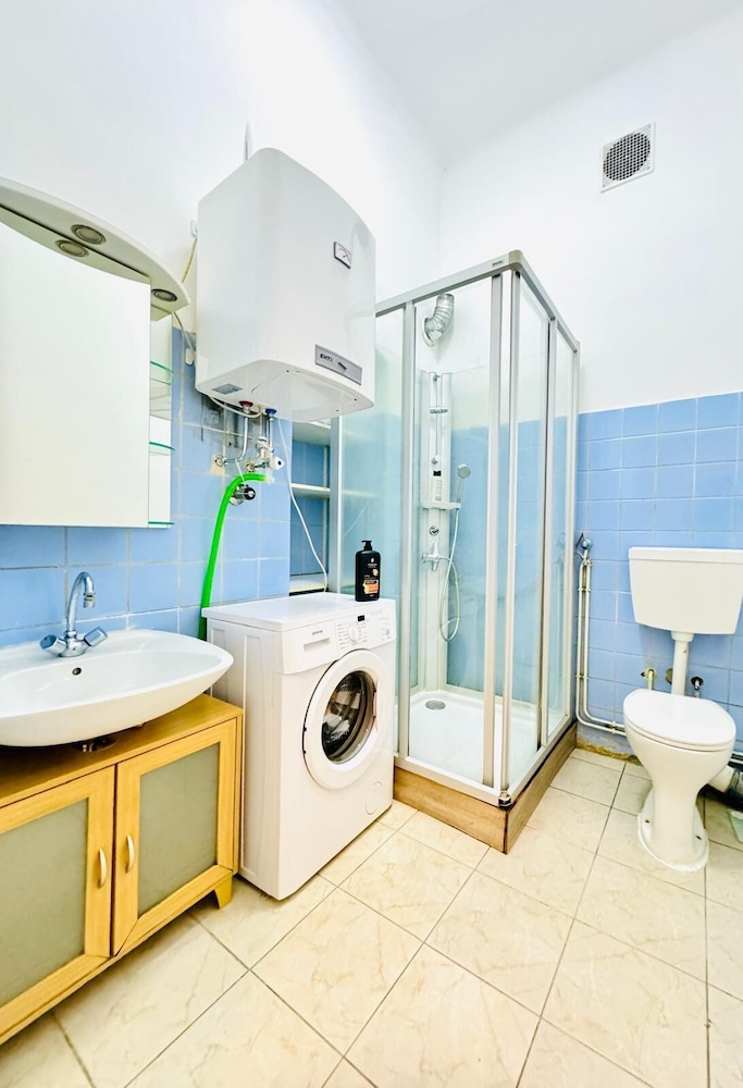 Affordable Stay Walk to Stadthalle