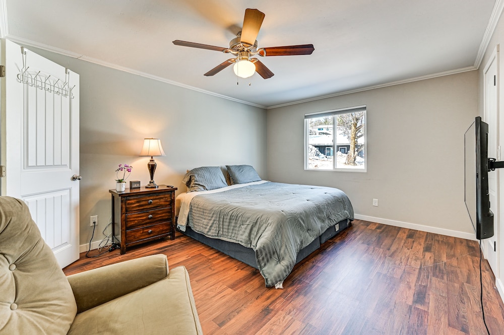 Flagstaff Home w/ Grill: 3 Mi to Historic Downtown