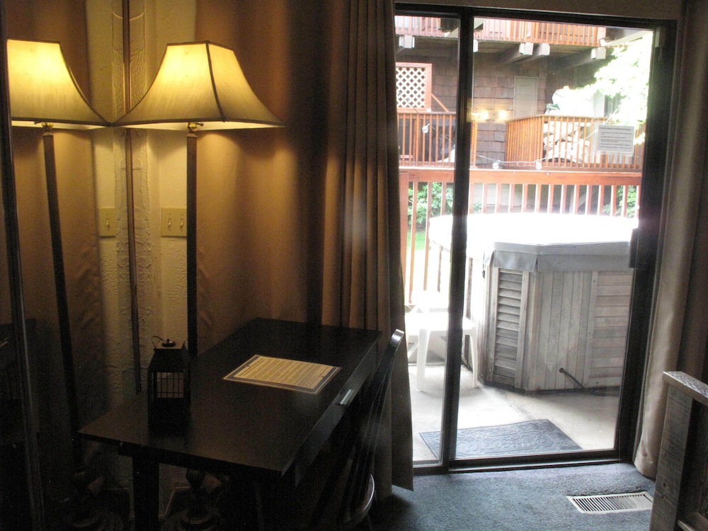 Snow Summit Townhouse Rentals & Sales