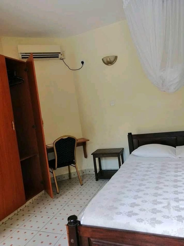 Photo 7