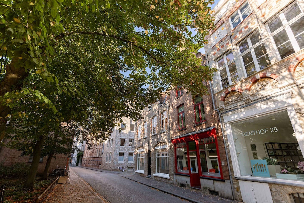 Charming Characterful Double Room in City Center