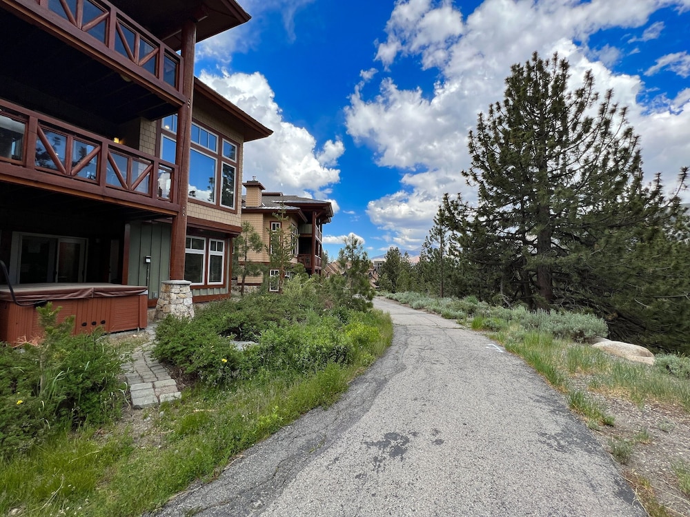 Juniper Crest Townhomes