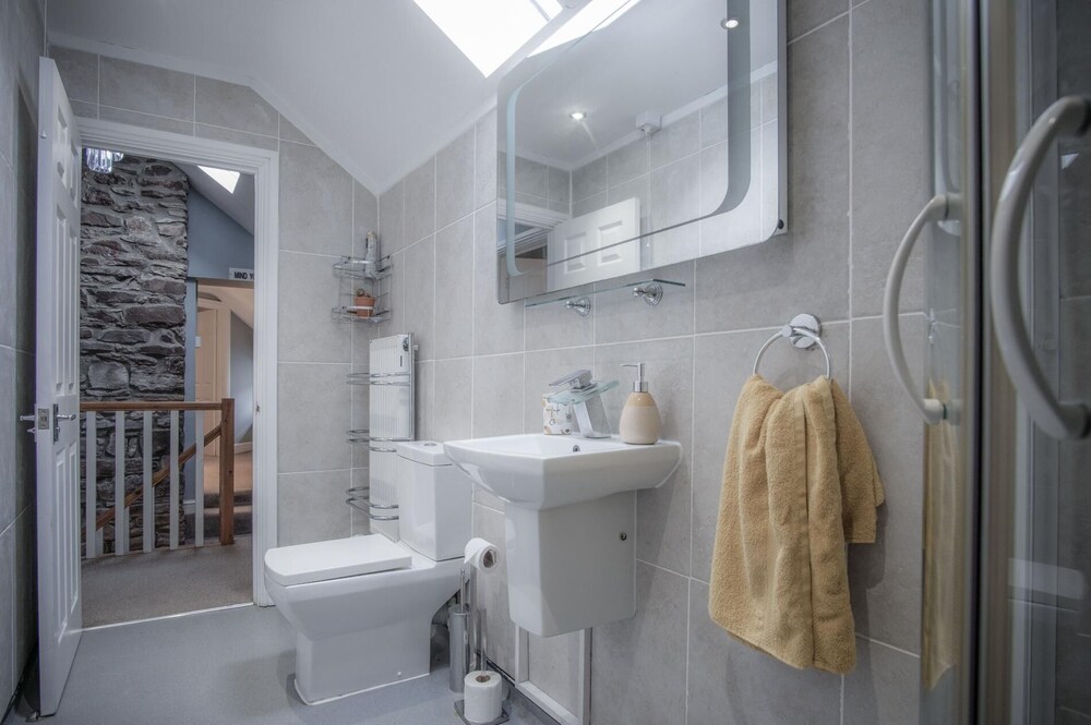 Fletcher Coach House - 3 Bedroom Cottage - Pendine