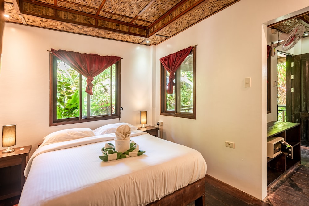 Siargao Inn Beach Resort