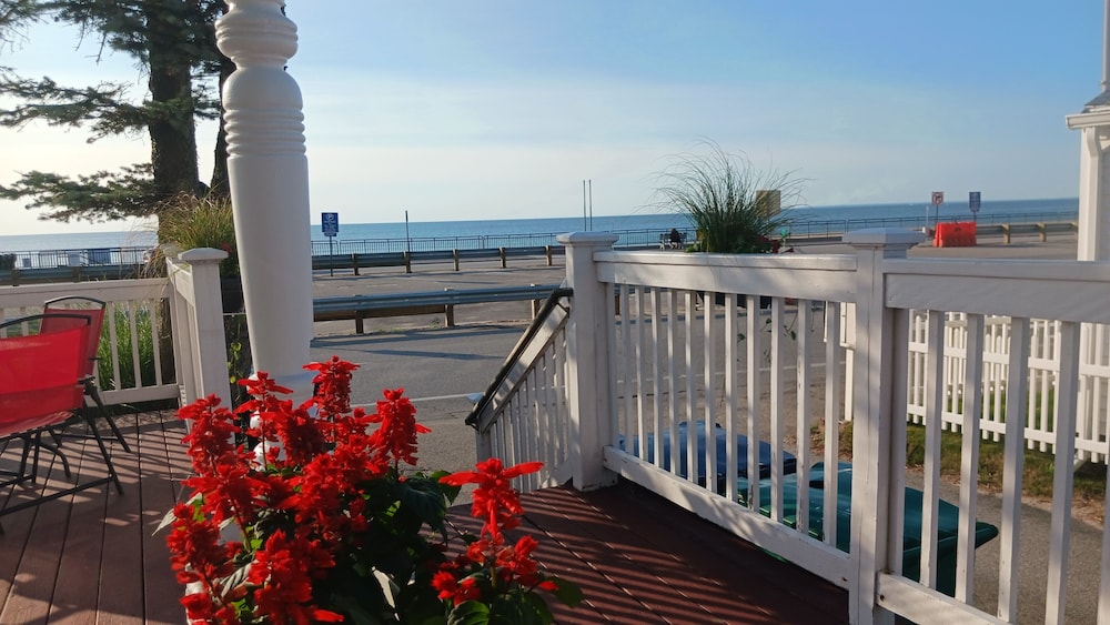 Grand View Motel