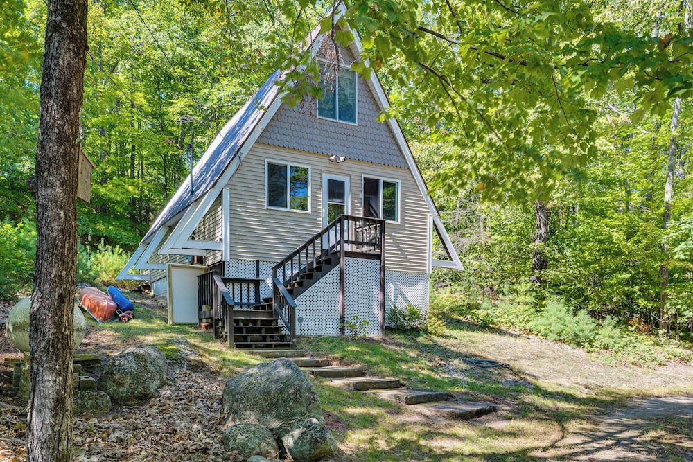 Walk to Beach & Playground: Charming Madison Cabin