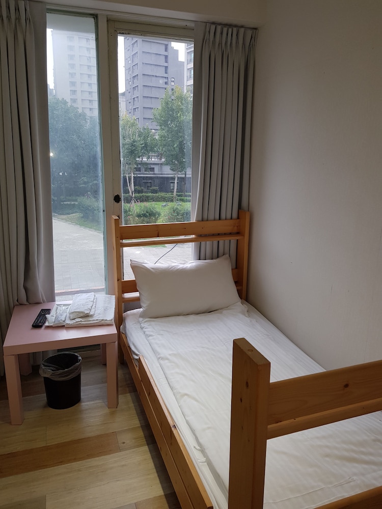 Cheers Loft - Hostel