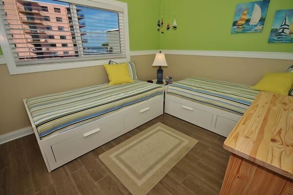 Sea Coast Gardens II 2 Bedroom Condo by Great Ocean Condos