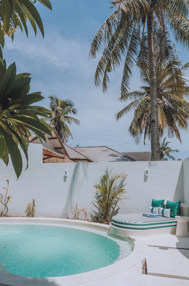 Lumora Boutique Villas