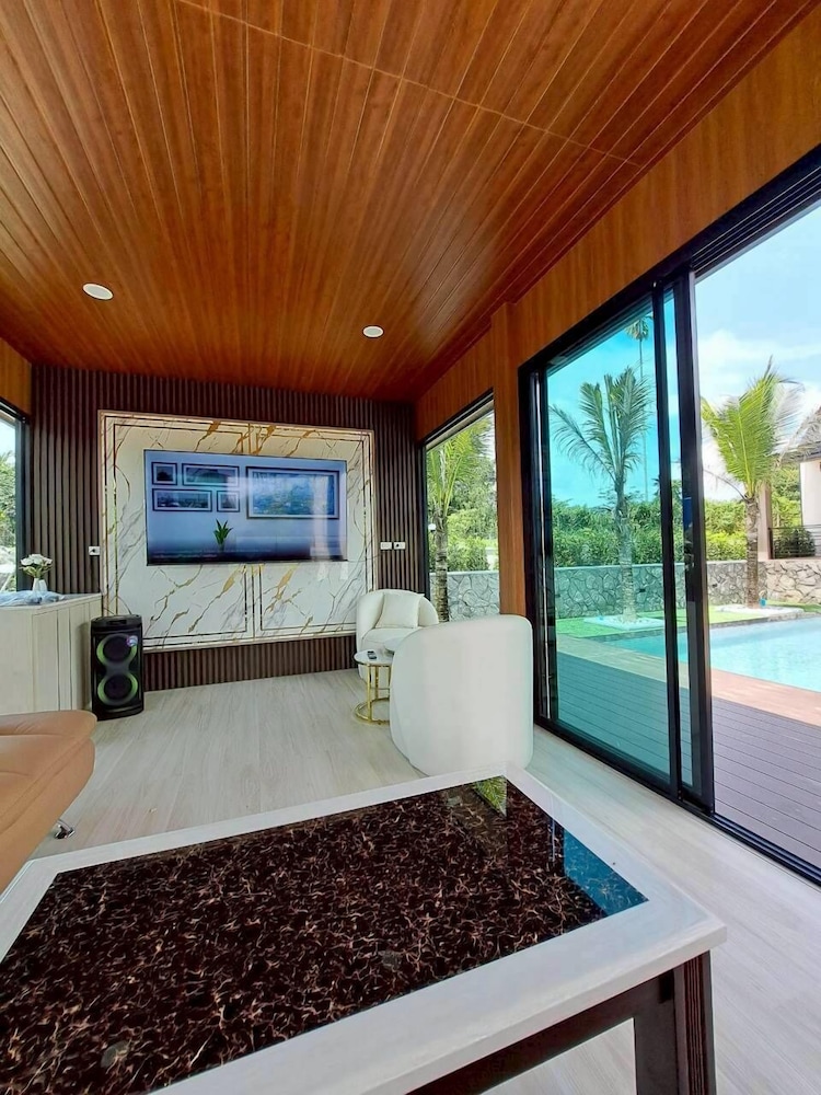 Naisuan villa