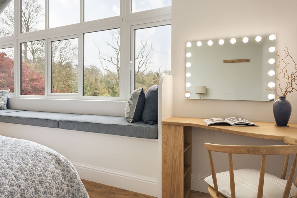 The Lookout With 1 Bedrooms and 1 Bathrooms