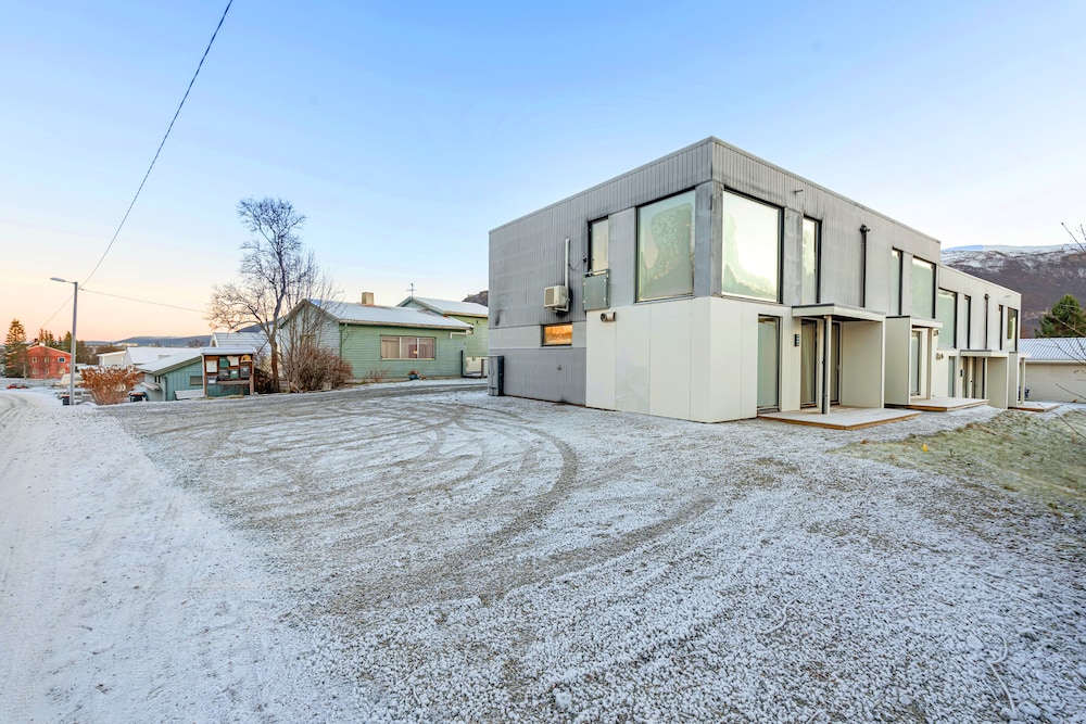 Hotel Osiris Home - Image 1