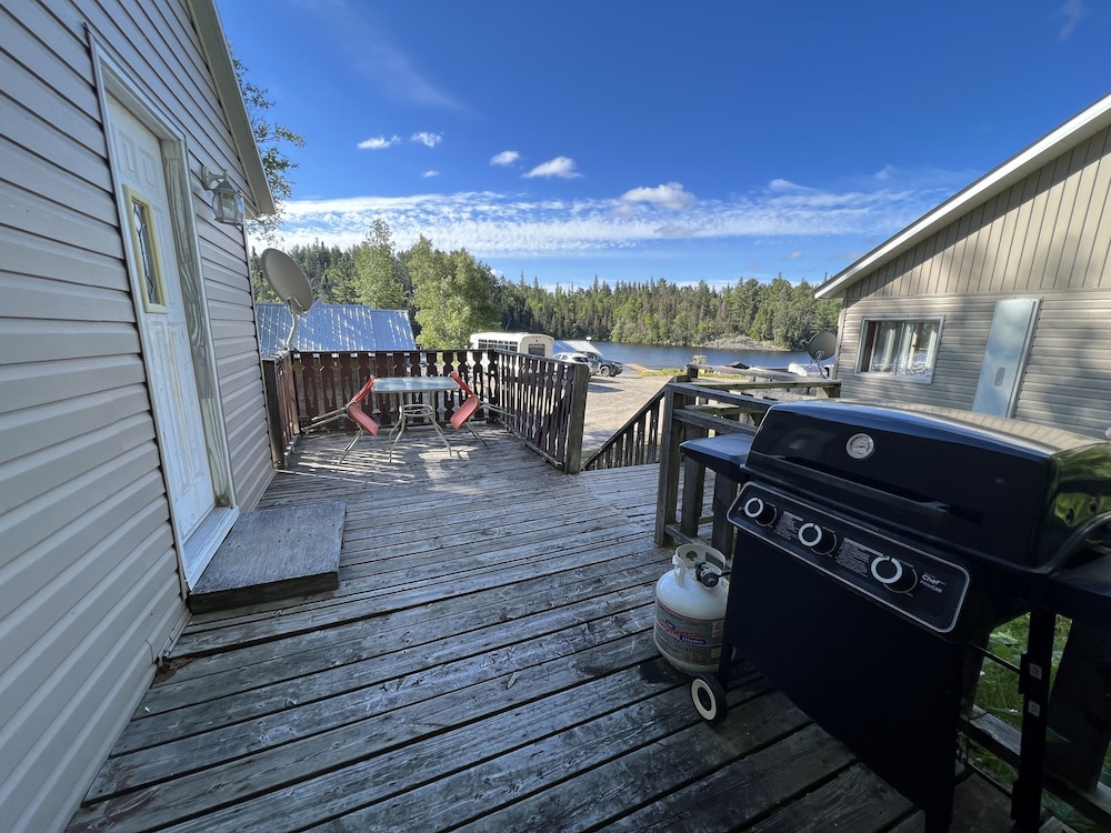 Lake Onaping Lodge