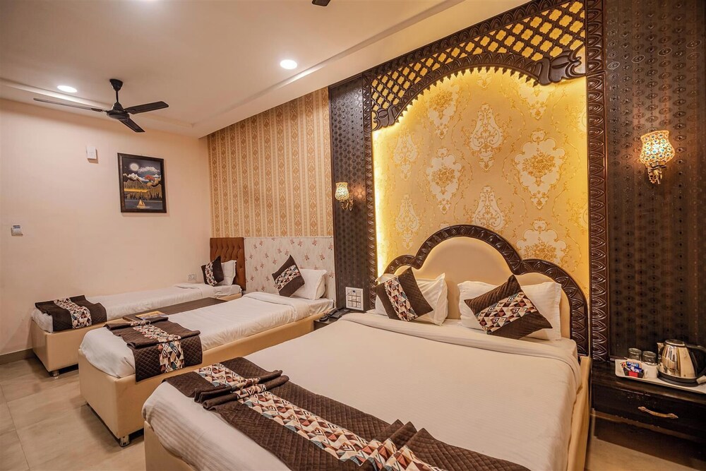 HOTEL RAJWADA RESORT view 3