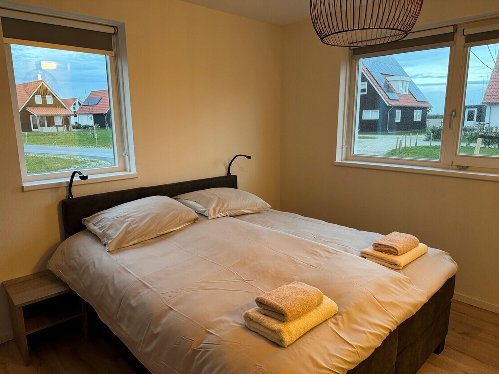Luxe Stay With Sauna & Garden view 2