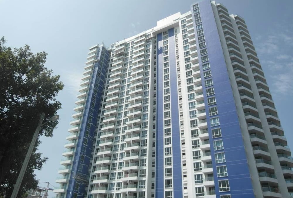 The Cliff Condominium Floor 10th Number 1007 view 4