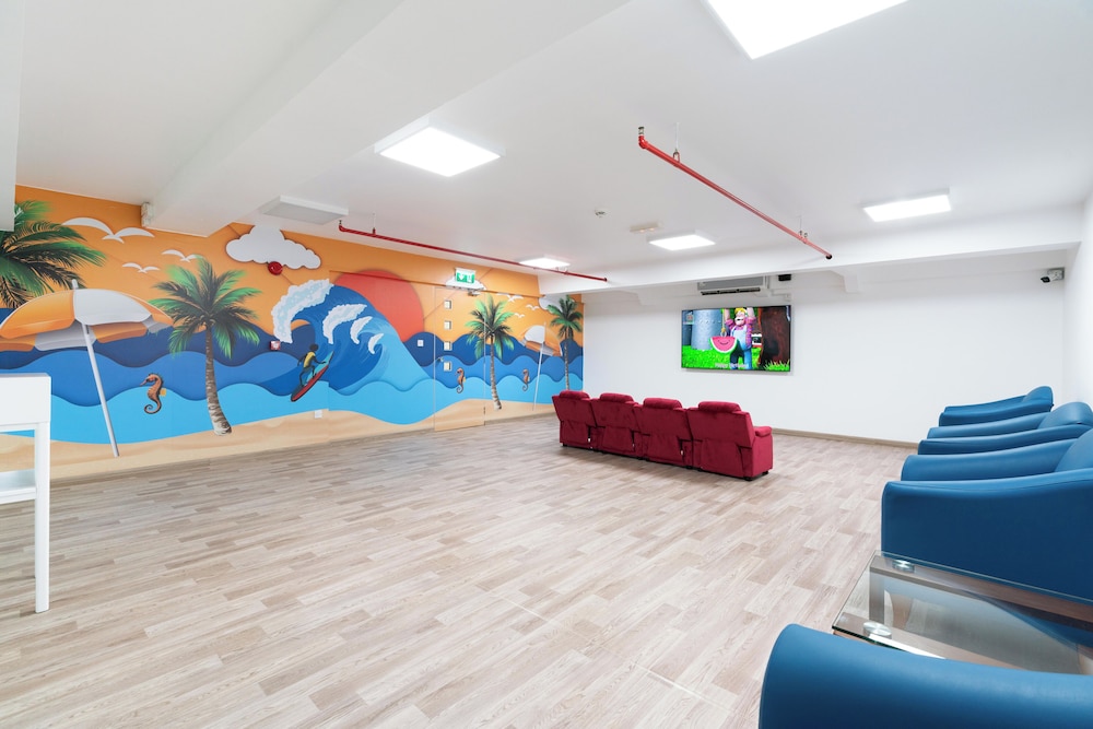 Golden Sands 10 Hotel Apartments