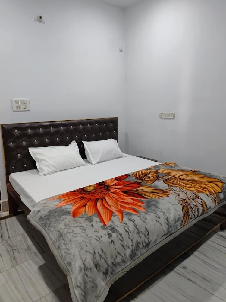 Shree Shyam Paying Guest House