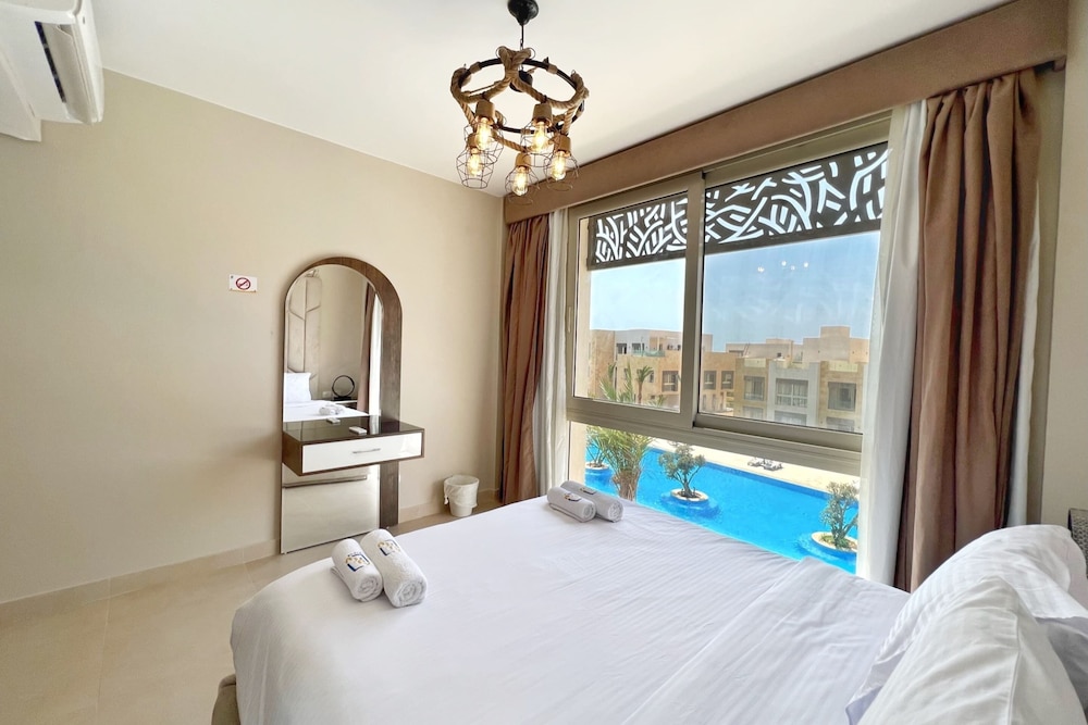 Xuru Stays I Roomy & Relaxed 1bdr @ Mangroovy Free Beach & Pool